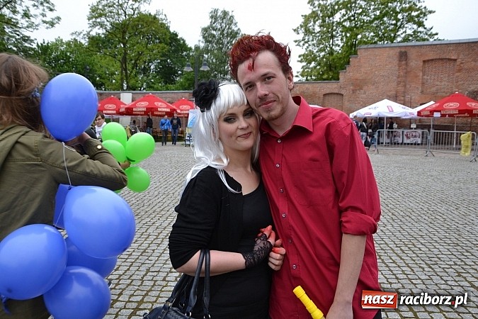 Zdjęcie w galerii na portalu naszraciborz.pl: Juwenalia 2015 - nie było korowodu, był przejazd na zamek wiadomości z regionu