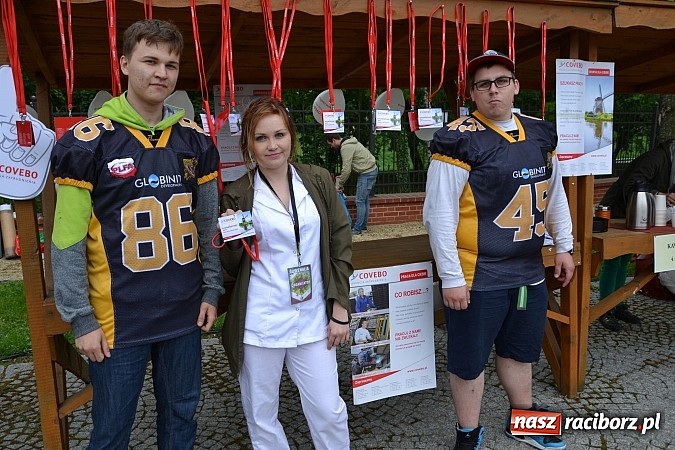 Zdjęcie w galerii na portalu naszraciborz.pl: Juwenalia 2015 - nie było korowodu, był przejazd na zamek wiadomości z regionu