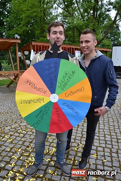 Zdjęcie w galerii na portalu naszraciborz.pl: Juwenalia 2015 - nie było korowodu, był przejazd na zamek wiadomości z regionu