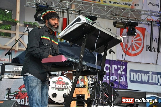 Zdjęcie w galerii na portalu naszraciborz.pl: Juwenalia 2015 - nie było korowodu, był przejazd na zamek wiadomości z regionu