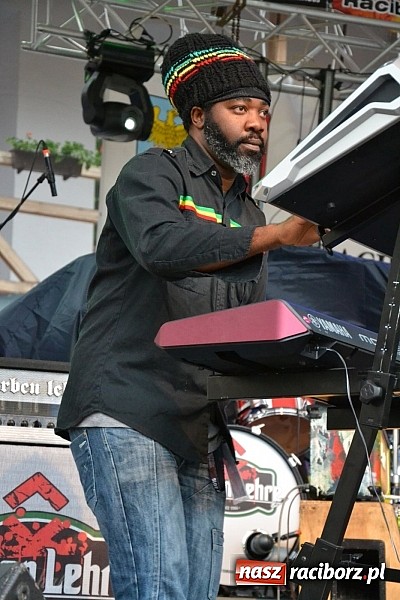 Zdjęcie w galerii na portalu naszraciborz.pl: Juwenalia 2015 - nie było korowodu, był przejazd na zamek wiadomości z regionu