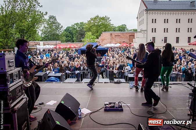 Zdjęcie w galerii na portalu naszraciborz.pl: Juwenalia 2015 - koncerty na zamku wiadomości z regionu