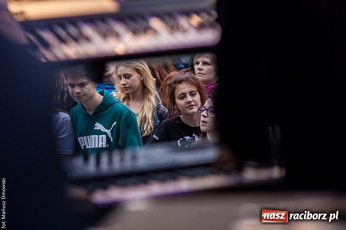 Zdjęcie w galerii na portalu naszraciborz.pl: Juwenalia 2015 - koncerty na zamku wiadomości z regionu