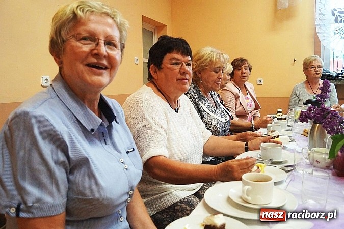 Zdjęcie w galerii na portalu naszraciborz.pl: Kobiety Aktywne z Nędzy świętowały Dzień Matki i Ojca  wiadomości z regionu