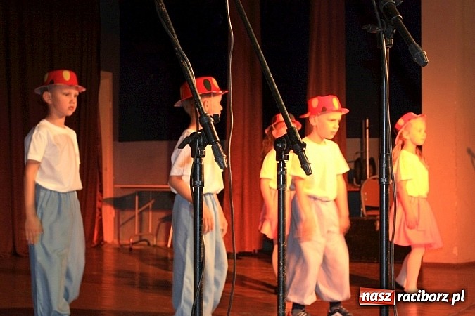 Zdjęcie w galerii na portalu naszraciborz.pl: Gminny Przegląd Zespoł&oacute;w Artystycznych w Krzanowicach wiadomości z regionu