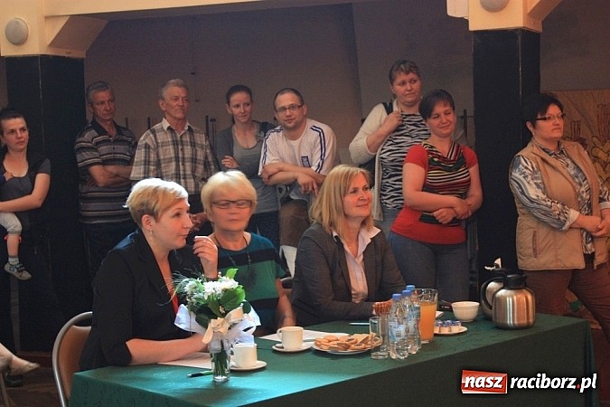 Zdjęcie w galerii na portalu naszraciborz.pl: Gminny Przegląd Zespoł&oacute;w Artystycznych w Krzanowicach wiadomości z regionu