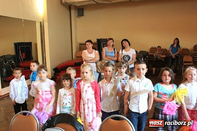 Zdjęcie w galerii na portalu naszraciborz.pl: Gminny Przegląd Zespoł&oacute;w Artystycznych w Krzanowicach wiadomości z regionu