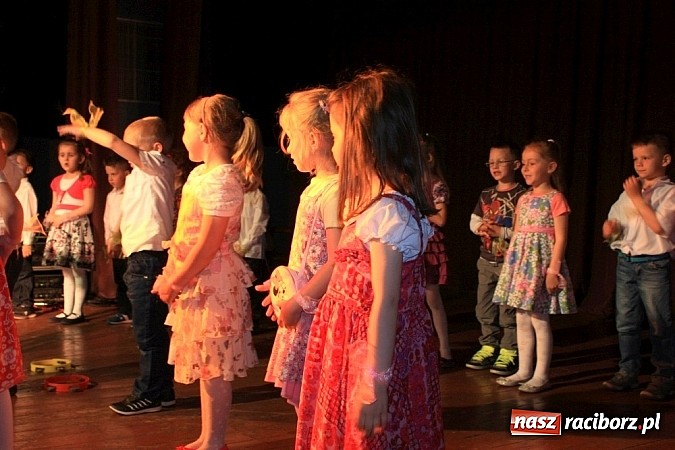 Zdjęcie w galerii na portalu naszraciborz.pl: Gminny Przegląd Zespoł&oacute;w Artystycznych w Krzanowicach wiadomości z regionu