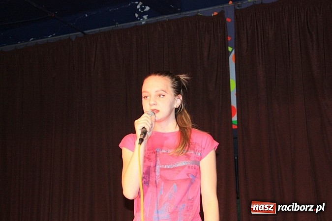 Zdjęcie w galerii na portalu naszraciborz.pl: Gminny Przegląd Zespoł&oacute;w Artystycznych w Krzanowicach wiadomości z regionu