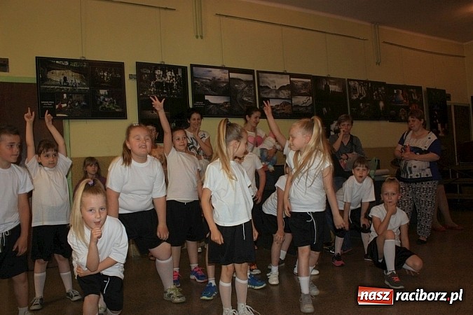 Zdjęcie w galerii na portalu naszraciborz.pl: Gminny Przegląd Zespoł&oacute;w Artystycznych w Krzanowicach wiadomości z regionu