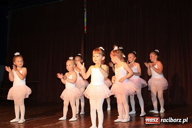 Zdjęcie w galerii na portalu naszraciborz.pl: Gminny Przegląd Zespoł&oacute;w Artystycznych w Krzanowicach wiadomości z regionu