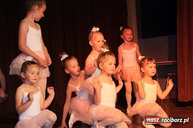 Zdjęcie w galerii na portalu naszraciborz.pl: Gminny Przegląd Zespoł&oacute;w Artystycznych w Krzanowicach wiadomości z regionu