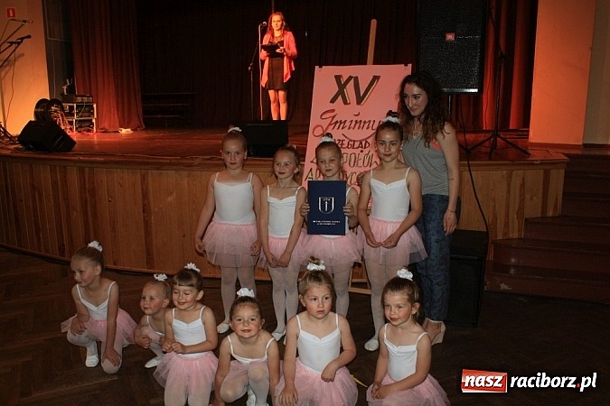 Zdjęcie w galerii na portalu naszraciborz.pl: Gminny Przegląd Zespoł&oacute;w Artystycznych w Krzanowicach wiadomości z regionu