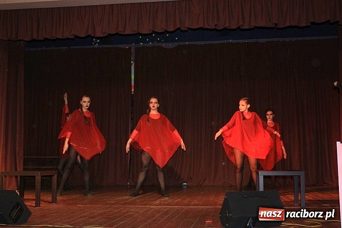 Zdjęcie w galerii na portalu naszraciborz.pl: Gminny Przegląd Zespoł&oacute;w Artystycznych w Krzanowicach wiadomości z regionu