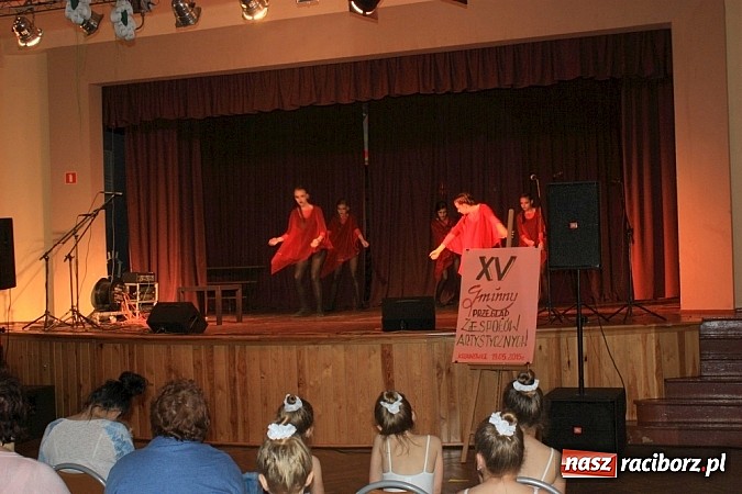Zdjęcie w galerii na portalu naszraciborz.pl: Gminny Przegląd Zespoł&oacute;w Artystycznych w Krzanowicach wiadomości z regionu