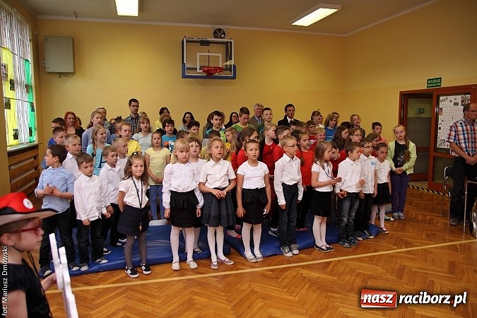 Zdjęcie w galerii na portalu naszraciborz.pl: Nie ma mniej lub bardziej ważnej kulturowości – Dzień Różnorodności Kulturowej w SP 5  wiadomości z regionu