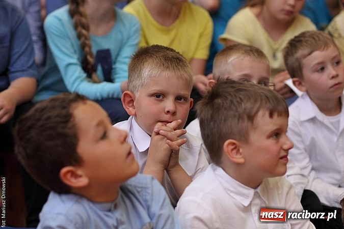 Zdjęcie w galerii na portalu naszraciborz.pl: Nie ma mniej lub bardziej ważnej kulturowości – Dzień Różnorodności Kulturowej w SP 5  wiadomości z regionu