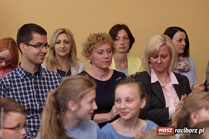 Zdjęcie w galerii na portalu naszraciborz.pl: Nie ma mniej lub bardziej ważnej kulturowości – Dzień Różnorodności Kulturowej w SP 5  wiadomości z regionu