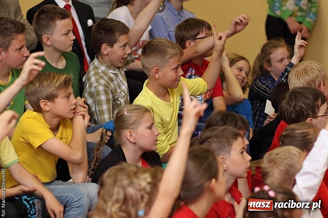 Zdjęcie w galerii na portalu naszraciborz.pl: Nie ma mniej lub bardziej ważnej kulturowości – Dzień Różnorodności Kulturowej w SP 5  wiadomości z regionu