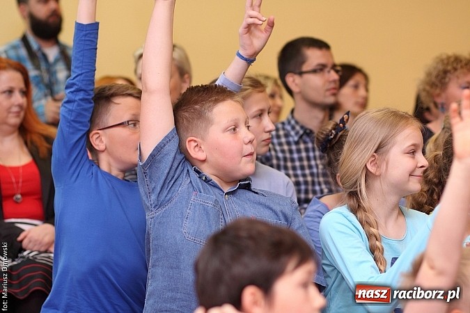 Zdjęcie w galerii na portalu naszraciborz.pl: Nie ma mniej lub bardziej ważnej kulturowości – Dzień Różnorodności Kulturowej w SP 5  wiadomości z regionu