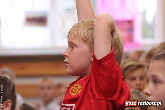 Zdjęcie w galerii na portalu naszraciborz.pl: Nie ma mniej lub bardziej ważnej kulturowości – Dzień Różnorodności Kulturowej w SP 5  wiadomości z regionu