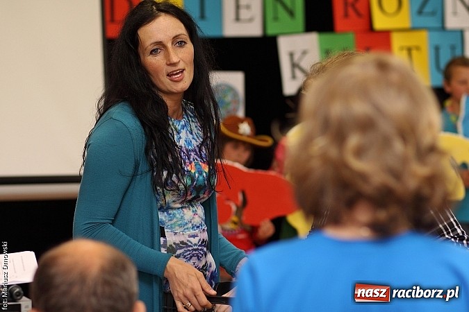 Zdjęcie w galerii na portalu naszraciborz.pl: Nie ma mniej lub bardziej ważnej kulturowości – Dzień Różnorodności Kulturowej w SP 5  wiadomości z regionu