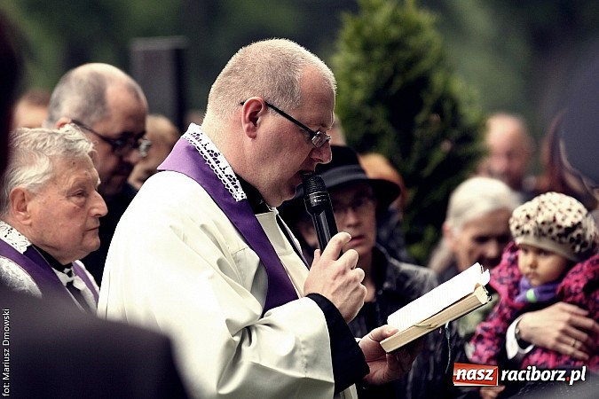 Zdjęcie w galerii na portalu naszraciborz.pl: Na cmentarzu Jeruzalem pożegnano Jana Osuchowskiego  wiadomości z regionu