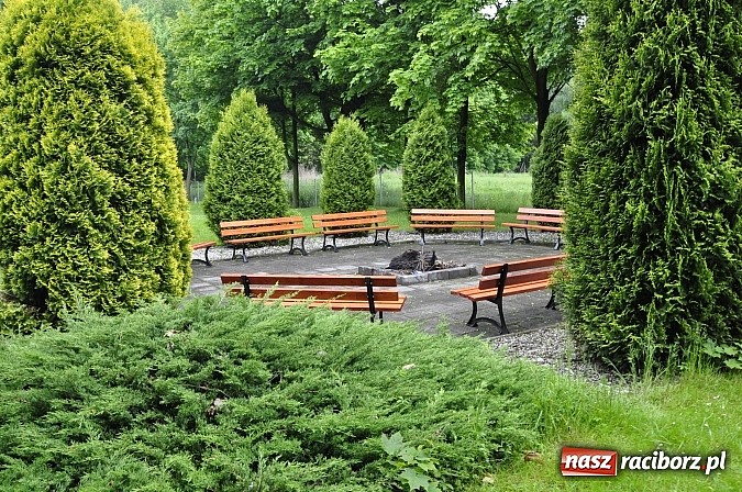 Zdjęcie w galerii na portalu naszraciborz.pl: Radni zwiedzili kemping na Oborze. Anna Ronin: Nie chcę być upierdliwa, ale po co nam to? wiadomości z regionu