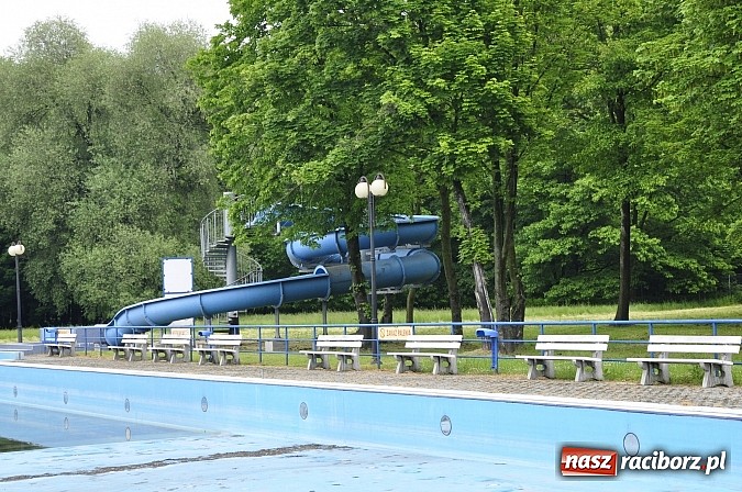 Zdjęcie w galerii na portalu naszraciborz.pl: Radni zwiedzili kemping na Oborze. Anna Ronin: Nie chcę być upierdliwa, ale po co nam to? wiadomości z regionu