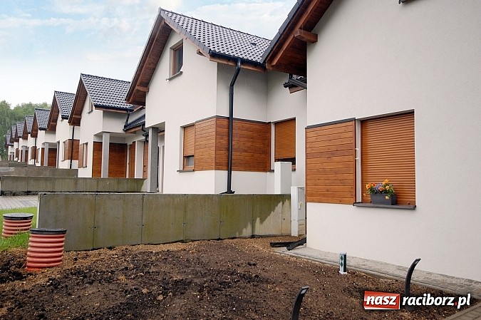 Zdjęcie w galerii na portalu naszraciborz.pl: Akacjowe Osiedle - cisza i spok&oacute;j na Twoich zasadach wiadomości z regionu