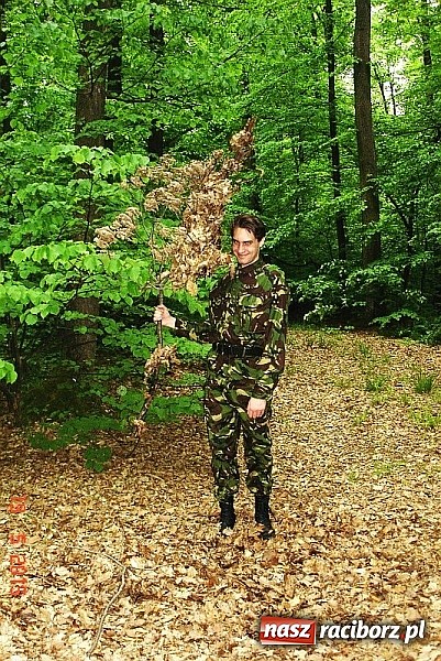 Zdjęcie w galerii na portalu naszraciborz.pl: Na Wieży Pogańskiej, nad Żabim Oczkiem, pod Biskupią Kopą, czyli III b na wycieczce  wiadomości z regionu