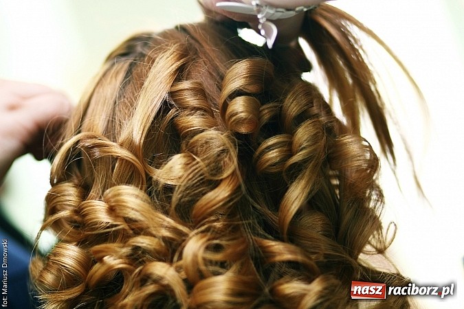 Zdjęcie w galerii na portalu naszraciborz.pl: Warsztaty, ćwiczenia chemiczne, pokazy fizyczne, gry... Czyli Festiwal Nauki i Techniki w Gimnazjum nr 5  wiadomości z regionu