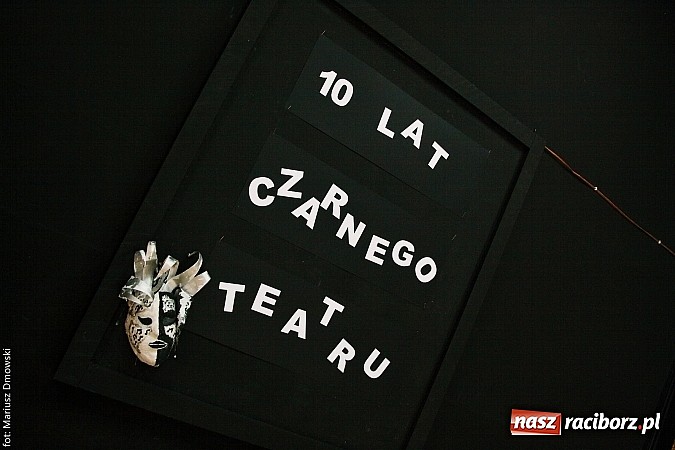 Zdjęcie w galerii na portalu naszraciborz.pl: Warsztaty, ćwiczenia chemiczne, pokazy fizyczne, gry... Czyli Festiwal Nauki i Techniki w Gimnazjum nr 5  wiadomości z regionu