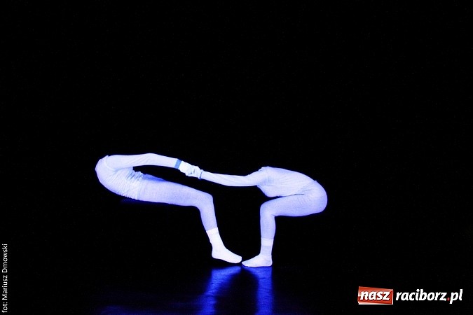 Zdjęcie w galerii na portalu naszraciborz.pl: Warsztaty, ćwiczenia chemiczne, pokazy fizyczne, gry... Czyli Festiwal Nauki i Techniki w Gimnazjum nr 5  wiadomości z regionu