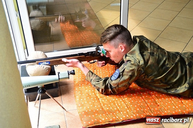 Zdjęcie w galerii na portalu naszraciborz.pl: Uczniowie z II LO strzelają najlepiej! wiadomości z regionu