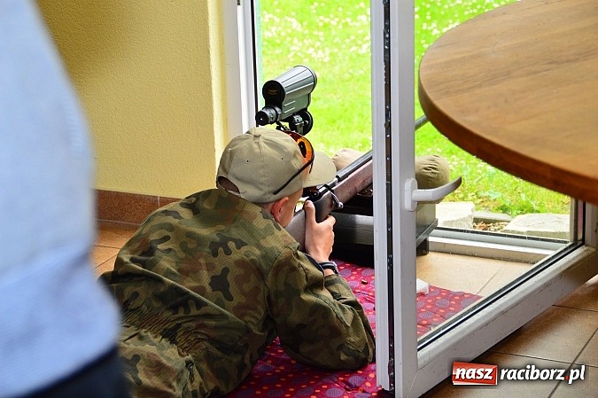 Zdjęcie w galerii na portalu naszraciborz.pl: Uczniowie z II LO strzelają najlepiej! wiadomości z regionu