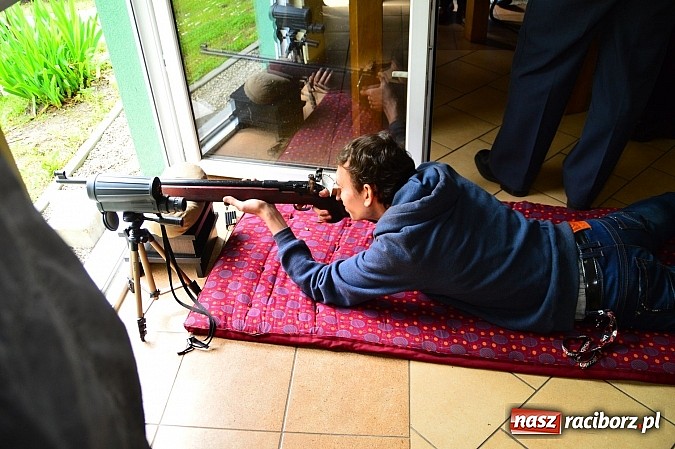 Zdjęcie w galerii na portalu naszraciborz.pl: Uczniowie z II LO strzelają najlepiej! wiadomości z regionu