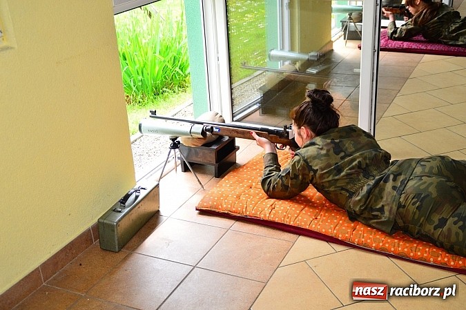 Zdjęcie w galerii na portalu naszraciborz.pl: Uczniowie z II LO strzelają najlepiej! wiadomości z regionu