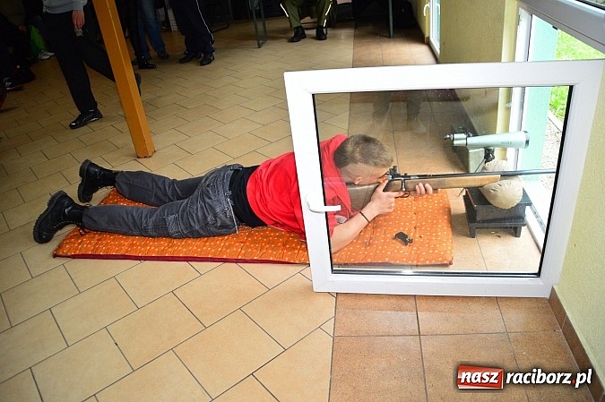 Zdjęcie w galerii na portalu naszraciborz.pl: Uczniowie z II LO strzelają najlepiej! wiadomości z regionu