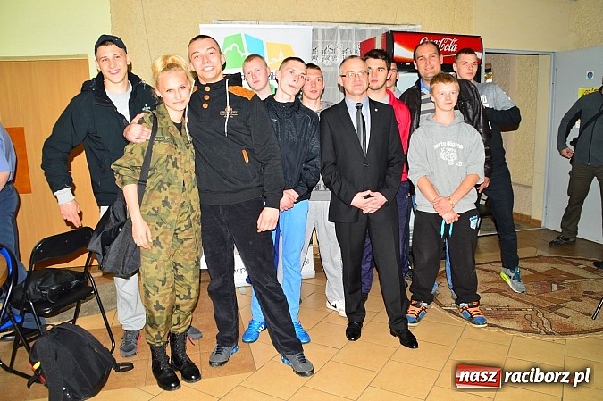 Zdjęcie w galerii na portalu naszraciborz.pl: Uczniowie z II LO strzelają najlepiej! wiadomości z regionu