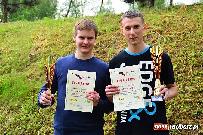 Zdjęcie w galerii na portalu naszraciborz.pl: Uczniowie z II LO strzelają najlepiej! wiadomości z regionu