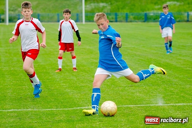 Zdjęcie w galerii na portalu naszraciborz.pl: Walka do samego końca się opłaca. Jakub Kądzioła zapewnił Unii komplet punktów wiadomości z regionu