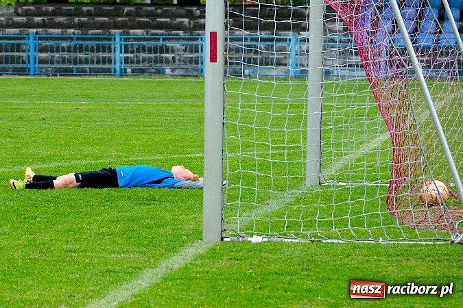 Zdjęcie w galerii na portalu naszraciborz.pl: Walka do samego końca się opłaca. Jakub Kądzioła zapewnił Unii komplet punktów wiadomości z regionu