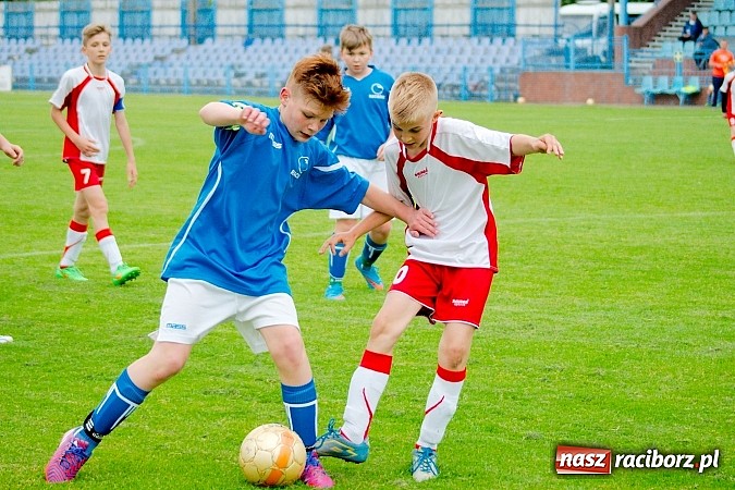 Zdjęcie w galerii na portalu naszraciborz.pl: Walka do samego końca się opłaca. Jakub Kądzioła zapewnił Unii komplet punktów wiadomości z regionu