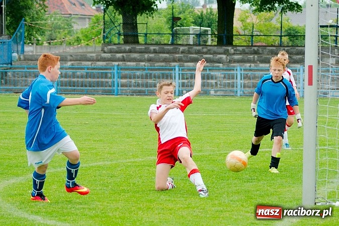 Zdjęcie w galerii na portalu naszraciborz.pl: Walka do samego końca się opłaca. Jakub Kądzioła zapewnił Unii komplet punktów wiadomości z regionu