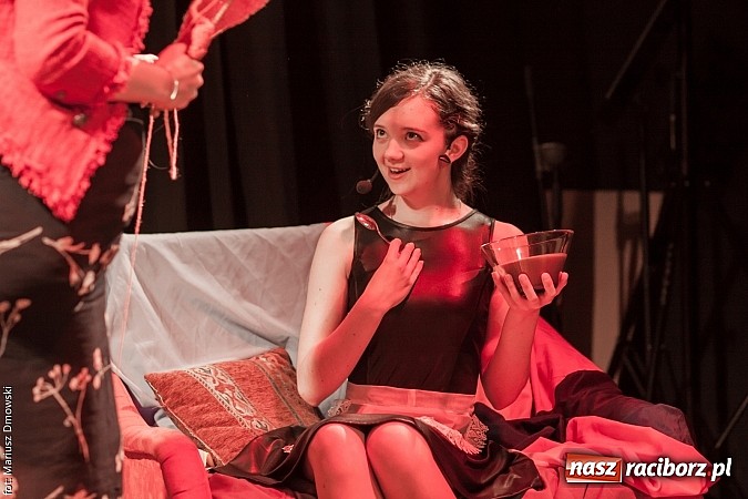 Zdjęcie w galerii na portalu naszraciborz.pl: Szkocka intryga - premiera nowej komedii na deskach Młodzieżowego Domu Kultury wiadomości z regionu