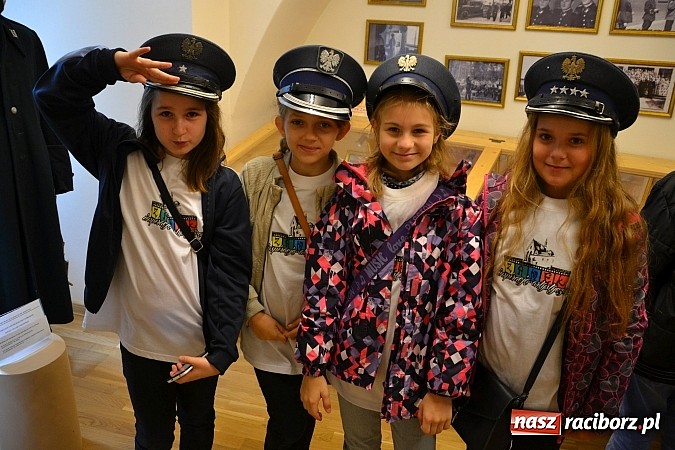 Zdjęcie w galerii na portalu naszraciborz.pl: I spotkanie w ramach projektu Zamek inspiracją artystyczną wiadomości z regionu