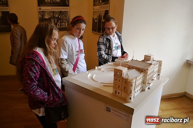 Zdjęcie w galerii na portalu naszraciborz.pl: I spotkanie w ramach projektu Zamek inspiracją artystyczną wiadomości z regionu