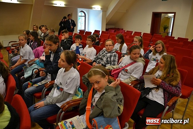 Zdjęcie w galerii na portalu naszraciborz.pl: I spotkanie w ramach projektu Zamek inspiracją artystyczną wiadomości z regionu