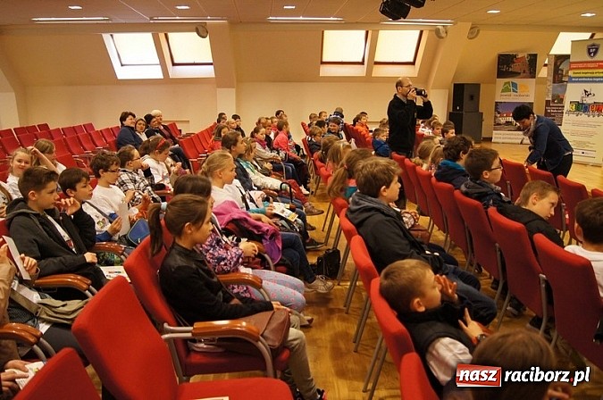 Zdjęcie w galerii na portalu naszraciborz.pl: I spotkanie w ramach projektu Zamek inspiracją artystyczną wiadomości z regionu